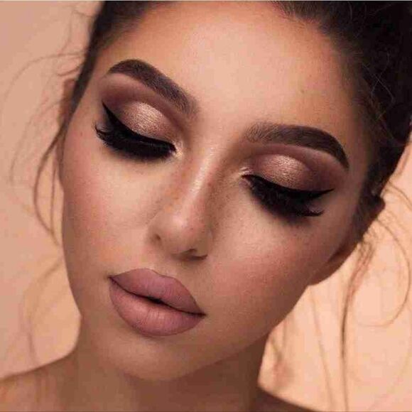 Too Faced Sunset Stripped Eyeshadow Palette - Picture 4 of 16